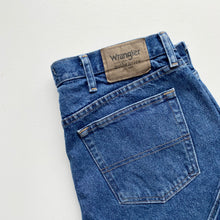 Load image into Gallery viewer, Wrangler Jeans W35 L29
