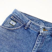 Load image into Gallery viewer, Wrangler Shorts W26
