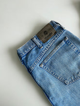 Load image into Gallery viewer, Wrangler Jeans W36 L30