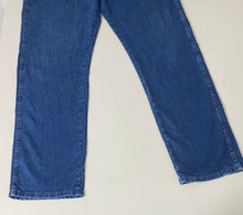 Load image into Gallery viewer, Wrangler Jeans W36 L32