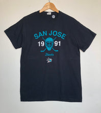 Load image into Gallery viewer, NHL Sharks t-shirt (M)