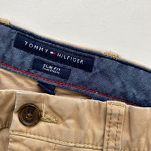 Load image into Gallery viewer, Tommy Hilfiger Trousers W32 L34