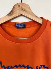 Load image into Gallery viewer, Champion sweatshirt (L)