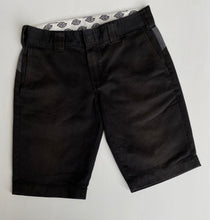 Load image into Gallery viewer, Dickies Shorts W32