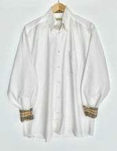 Load image into Gallery viewer, Burberry shirt (M)