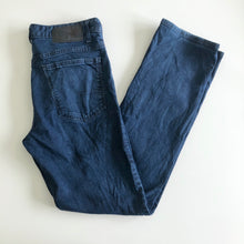 Load image into Gallery viewer, Calvin Klein Jeans W32 L32