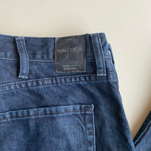 Load image into Gallery viewer, Nautica Jeans W38 L30