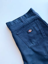 Load image into Gallery viewer, Dickies Jeans W38 L30