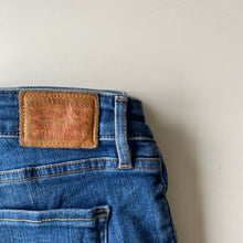 Load image into Gallery viewer, Levi’s 711 W28 L32