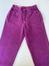 Load image into Gallery viewer, Vintage Jeans W26 L34