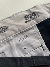 Load image into Gallery viewer, Dickies 874 W42 L28