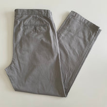 Load image into Gallery viewer, Calvin Klein Trousers W36 L32