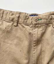 Load image into Gallery viewer, 90s Tommy Hilfiger Shorts W36