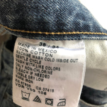 Load image into Gallery viewer, Nautica Jeans W38 L34