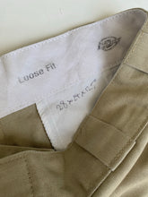 Load image into Gallery viewer, Dickies Shorts W28