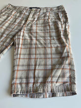 Load image into Gallery viewer, Calvin Klein shorts