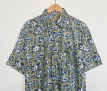 Load image into Gallery viewer, Crazy print shirt (L)