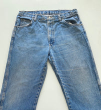 Load image into Gallery viewer, Wrangler Jeans W36 L32
