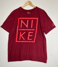 Load image into Gallery viewer, Nike t-shirt (XL)