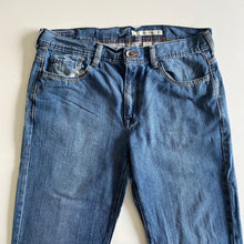 Load image into Gallery viewer, DKNY Jeans W36 L32