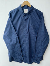 Load image into Gallery viewer, BNWT Levi’s shirt (XL)