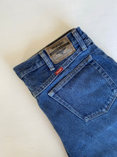 Load image into Gallery viewer, Wrangler Jeans W36 L34