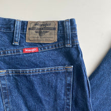 Load image into Gallery viewer, Wrangler Jeans W36 L29