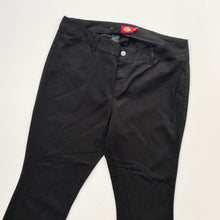 Load image into Gallery viewer, Women’s Dickies W34 L30