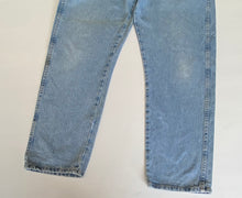 Load image into Gallery viewer, Wrangler Jeans W38 L30