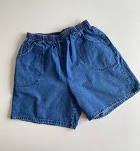 Load image into Gallery viewer, 90s high waisted shorts