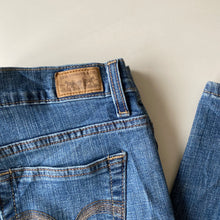 Load image into Gallery viewer, Levi’s 512 W28 L31