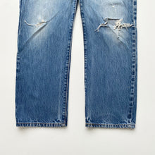 Load image into Gallery viewer, Distressed Levi’s 501 W34 L30