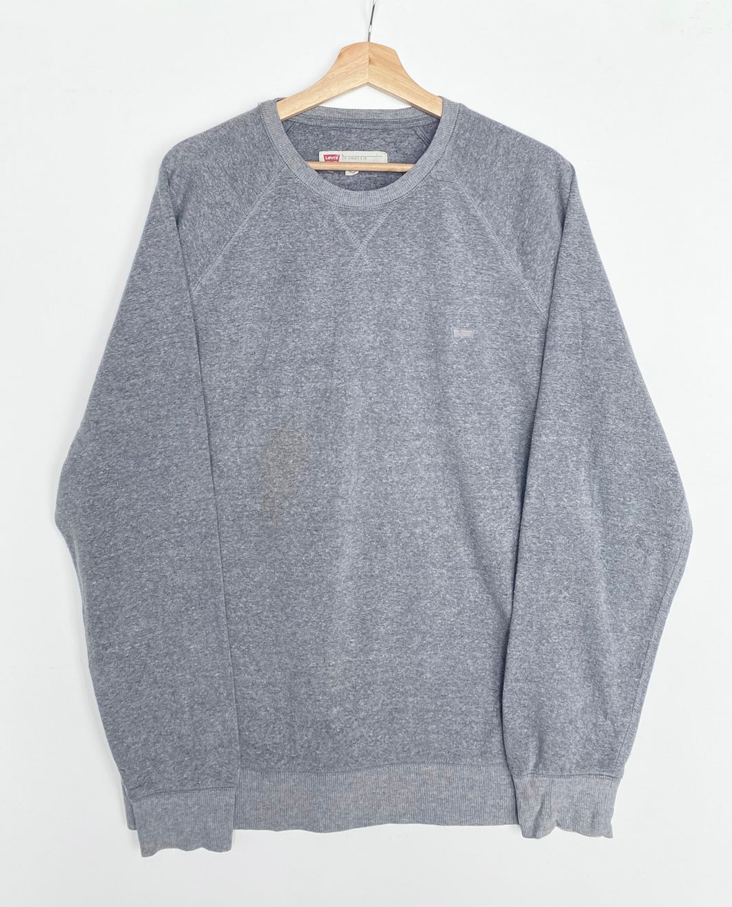 Levi’s sweatshirt (L)