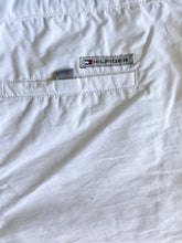 Load image into Gallery viewer, Tommy Hilfiger shorts (XL)