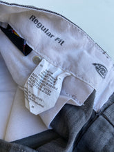 Load image into Gallery viewer, Dickies Shorts W32
