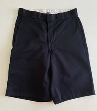 Load image into Gallery viewer, Dickies Shorts W34