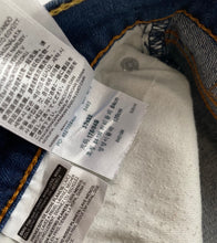 Load image into Gallery viewer, Levi’s 511 W33 L32