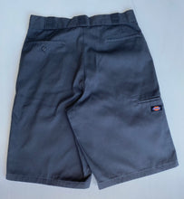 Load image into Gallery viewer, Dickies Shorts W34