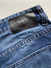 Load image into Gallery viewer, Calvin Klein Jeans W38 L32