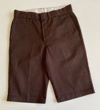 Load image into Gallery viewer, Dickies Shorts W33