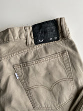 Load image into Gallery viewer, Levi’s 514 W38 L30