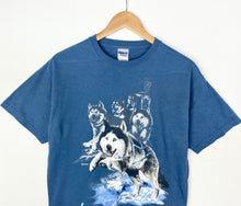 Load image into Gallery viewer, Husky Alaska T-shirt (M)