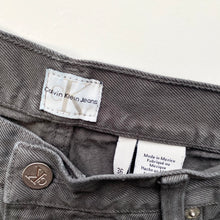 Load image into Gallery viewer, 90s Calvin Klein Jeans W36 L32