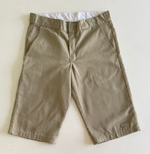Load image into Gallery viewer, Dickies Shorts W34