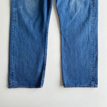 Load image into Gallery viewer, Levi’s 501 W42 L32