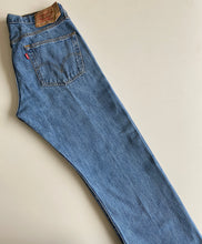 Load image into Gallery viewer, Levi’s 501 W34 L30