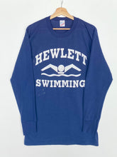 Load image into Gallery viewer, Printed ‘Hewlett Swimming’ t-shirt (M)