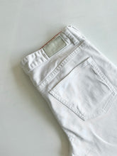 Load image into Gallery viewer, Tommy Hilfiger Jeans W30 L32