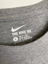 Load image into Gallery viewer, Nike t-shirt (L)