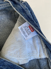 Load image into Gallery viewer, Wrangler Jeans W36 L34